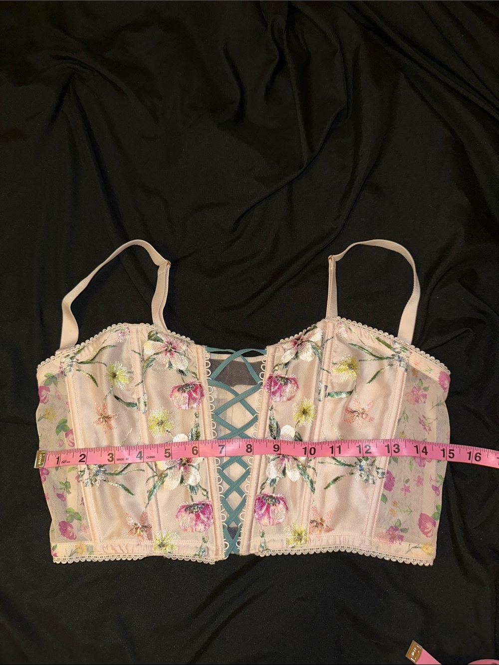 Victoria’s Secret corset - Picture 2 of 4